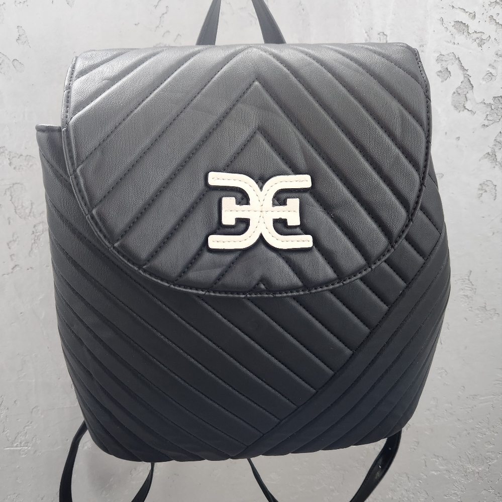 🎁 FREE 🎁Sam Edelman backpack - Picture 4 of 10